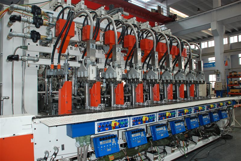 4-1 天美传奇星空MV高清免费平行開關三（sān）滴料製瓶機.JPG